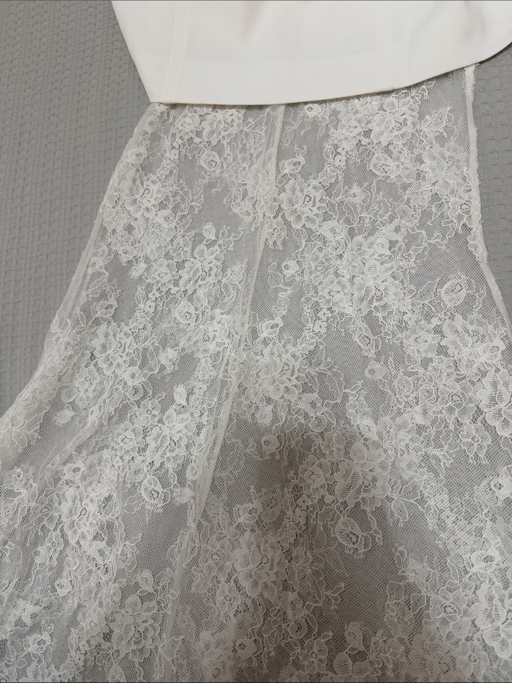 Boohoo White Strapless Lace-Panel Bridal Dress - Picture 4 of 8